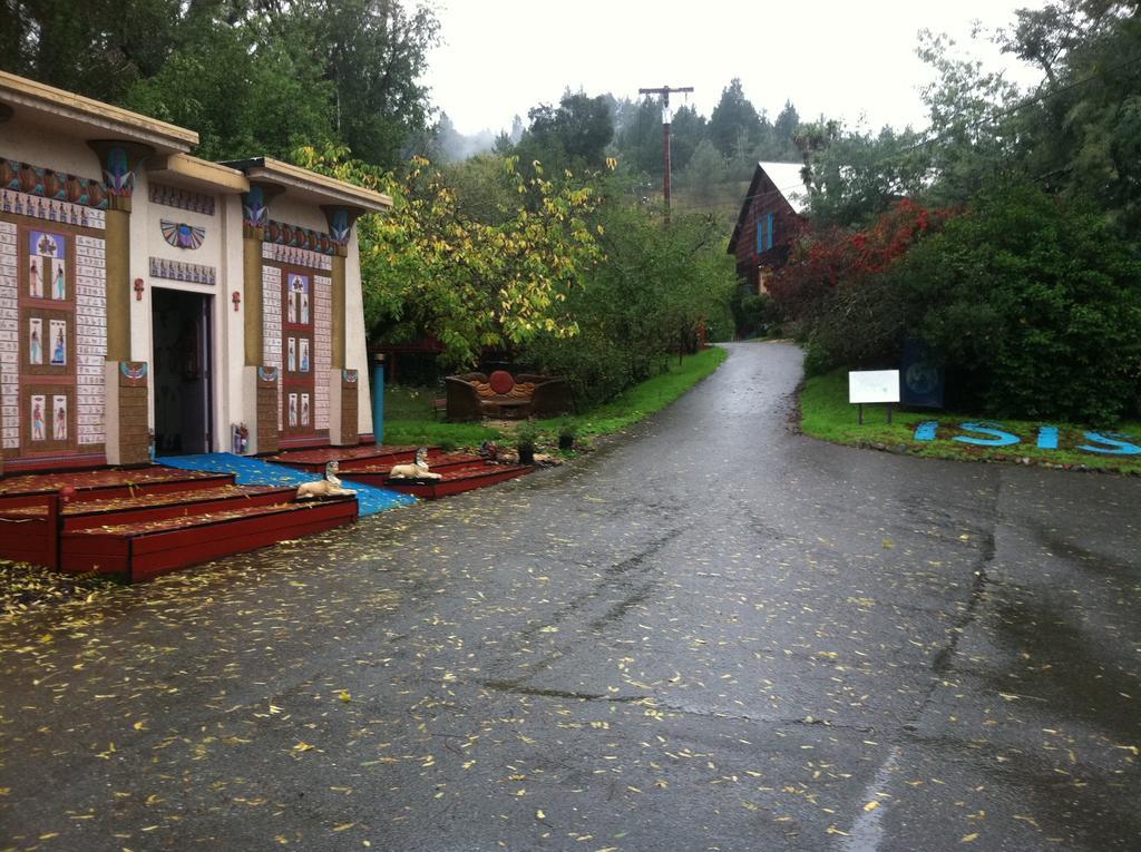 霍比特人小屋露营地 杰瑟维尔 外观 照片